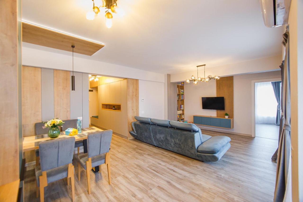 Charming Family Haven Apartman Nagyvárad Kültér fotó