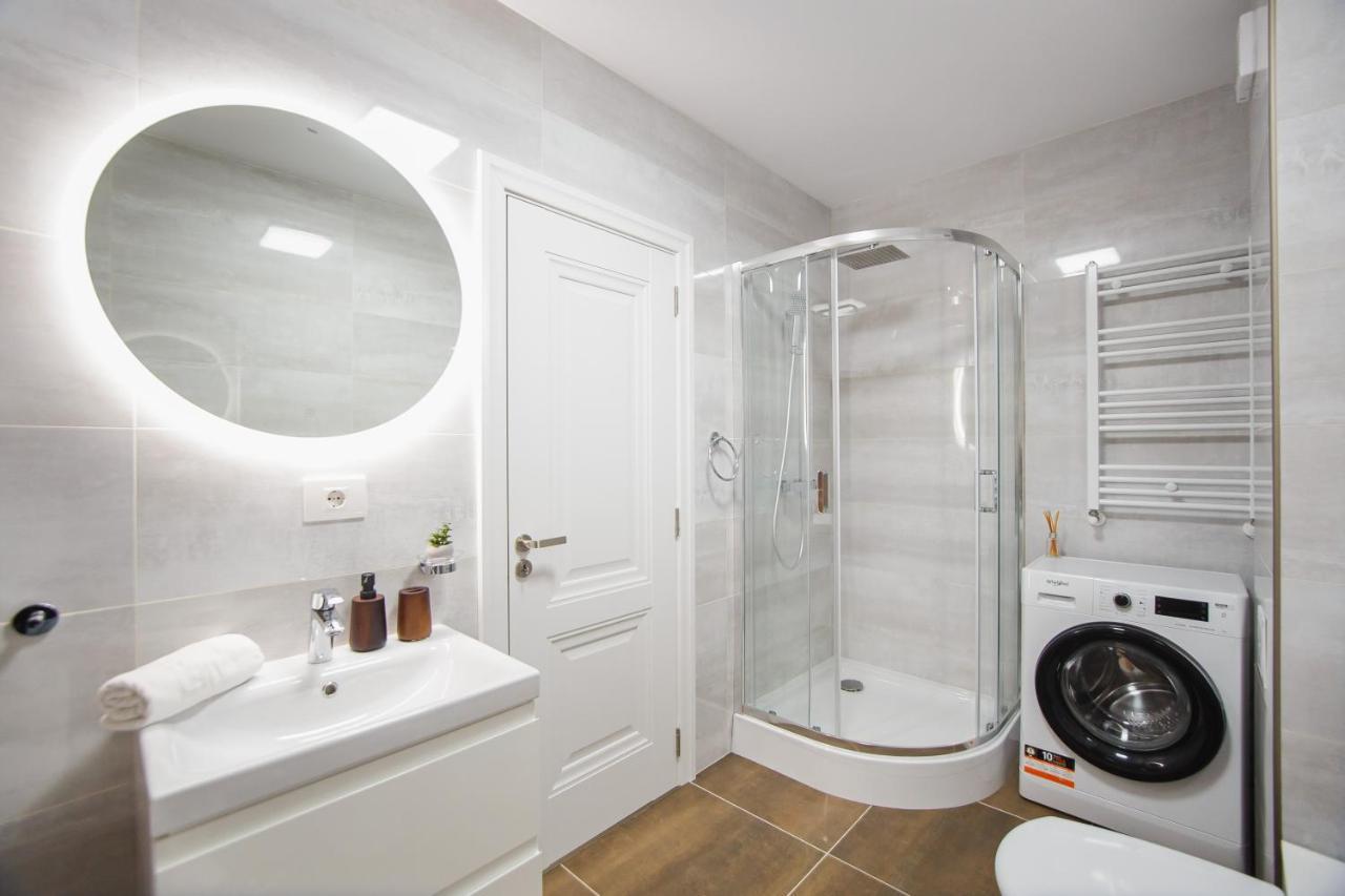 Charming Family Haven Apartman Nagyvárad Kültér fotó